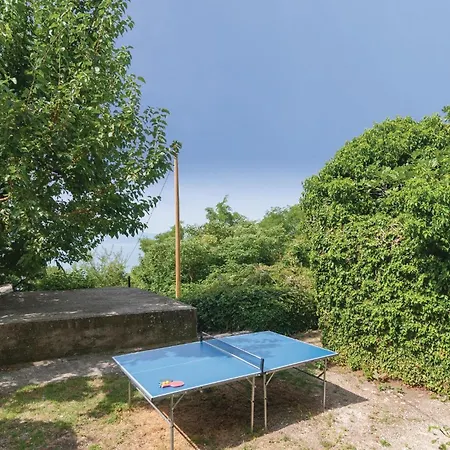 Cozy Apartment In Duce With Outdoor Swimming Pool Apartment Duce